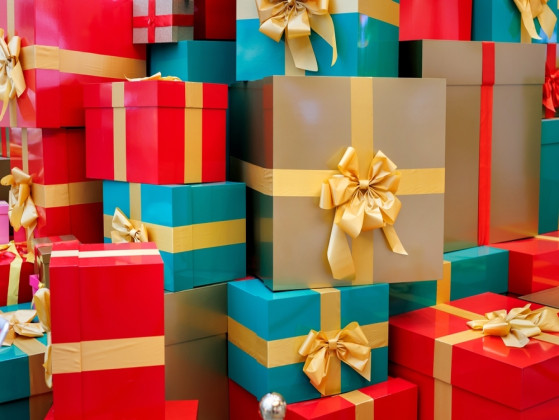 How do you wrap a gift?