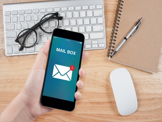 How many unread emails do you have