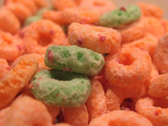 Which cereal has the most sugar? Froot Loops or Apple Jacks?
