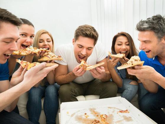 In your group of friends, do you find yourself the slowest one to finish the meal?